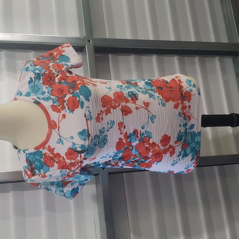 east5th Tiana Floral wht Short Sleeve Blouse Size S‎